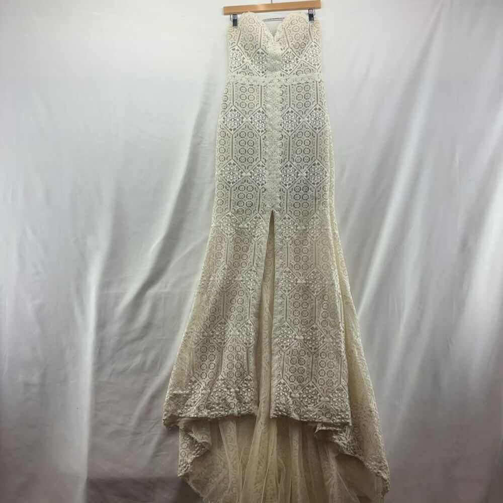 Ivory Lace Mermaid Wedding Dress with Train